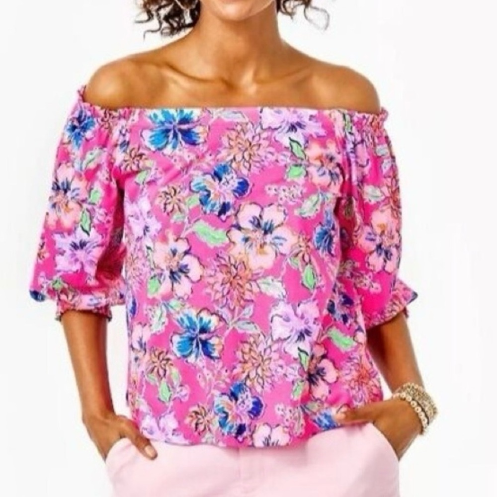 Lilly Pulitzer lessa off the shoulder top size
L in Pink Isle Bud color